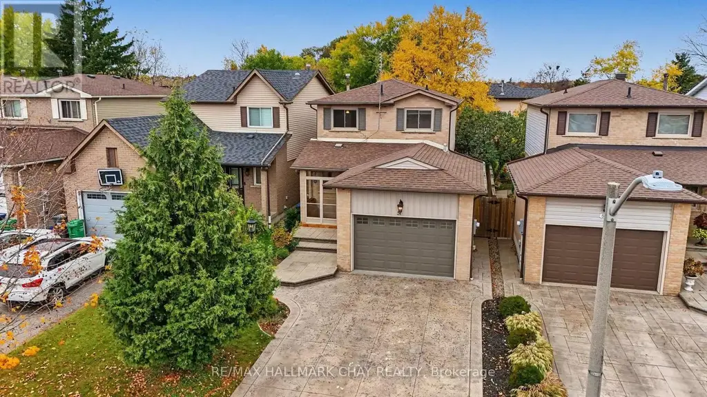 57 Newbridge Crescent, Brampton (Westgate)