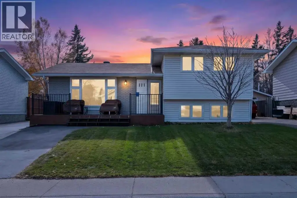 111 Lynnview Crescent Se, Calgary