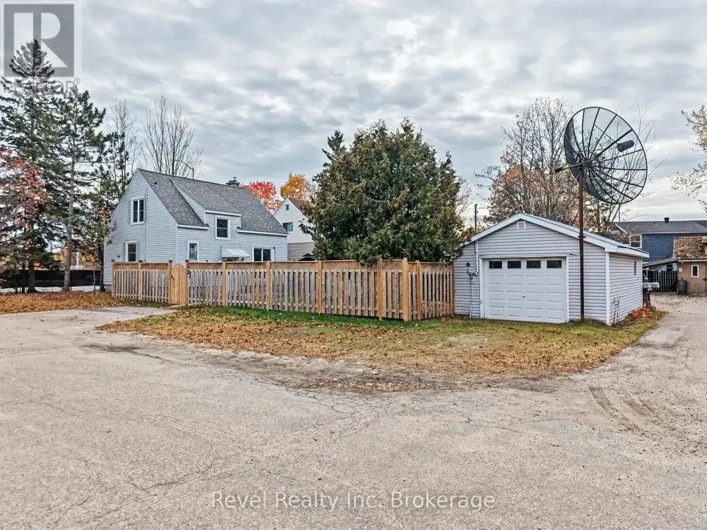 2043 Drew Street, North Bay (Central)