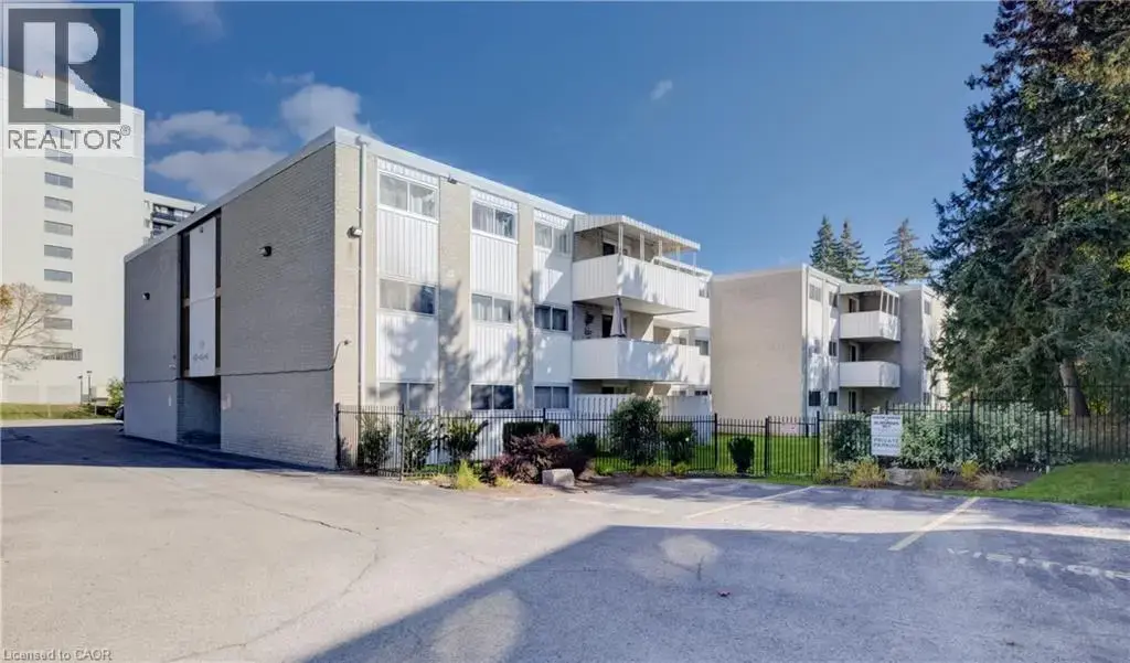 24 Mooregate Crescent Unit# 202, Kitchener