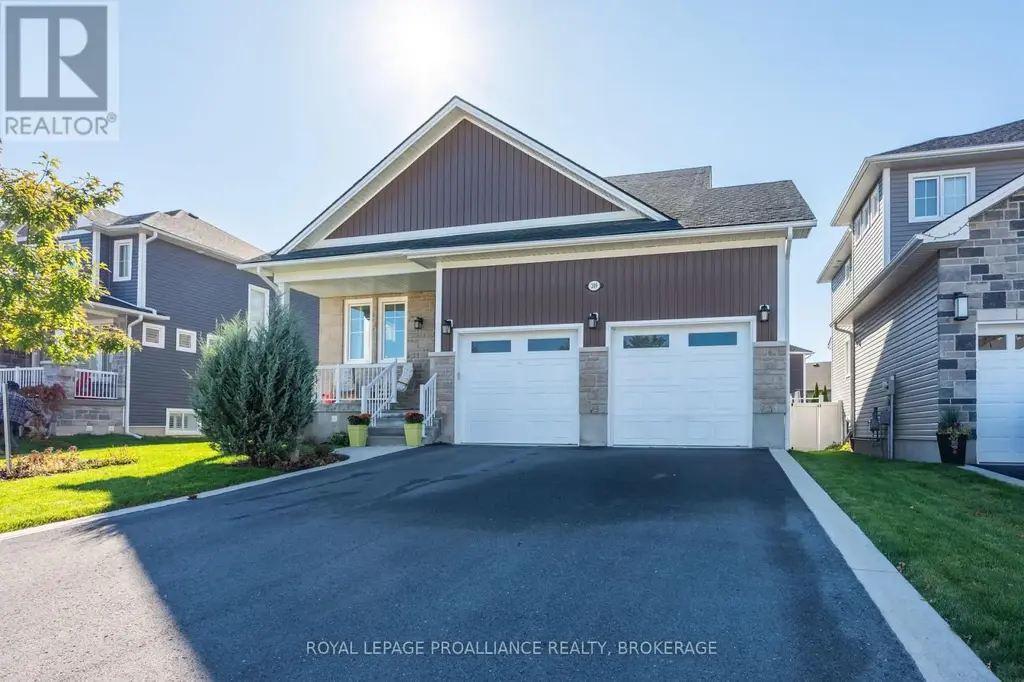 209 Mill Pond Place, Kingston (West of Sir John A. Blvd)