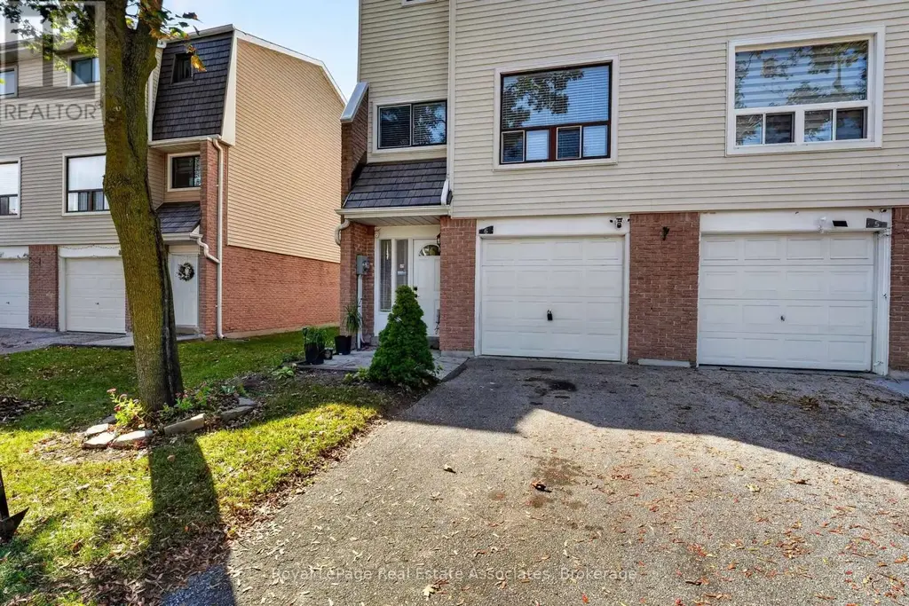 6 Ellerslie Road, Brampton (Southgate)
