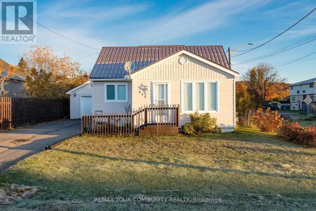 212 Duncan Avenue, North Bay (Widdifield)