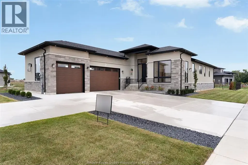 2 Pebble Beach Court, Leamington