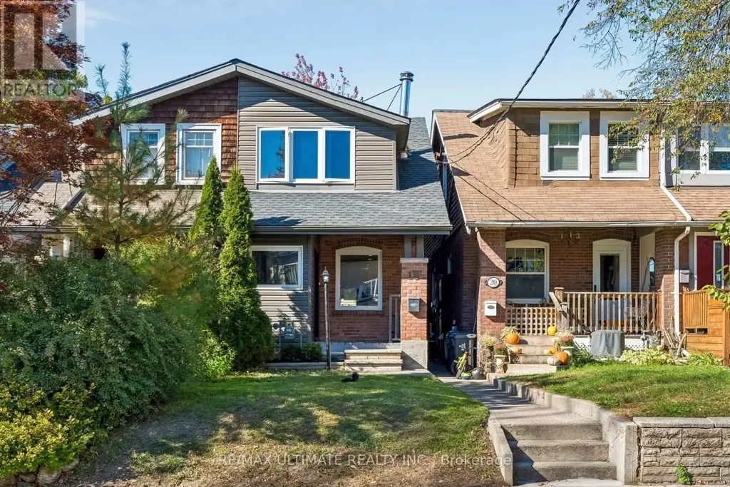 18 Rhyl Avenue, Toronto (The Beaches)