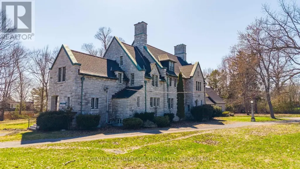 440-462 King Street W, Kingston (Central City East)