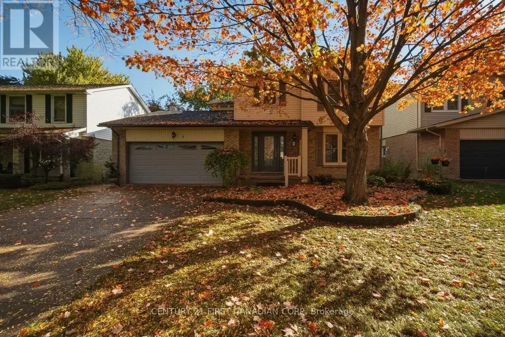 11 Four Oaks Crescent, London South (South N)