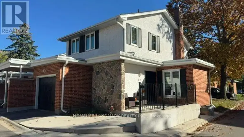 4 - 423 Keats Way, Waterloo
