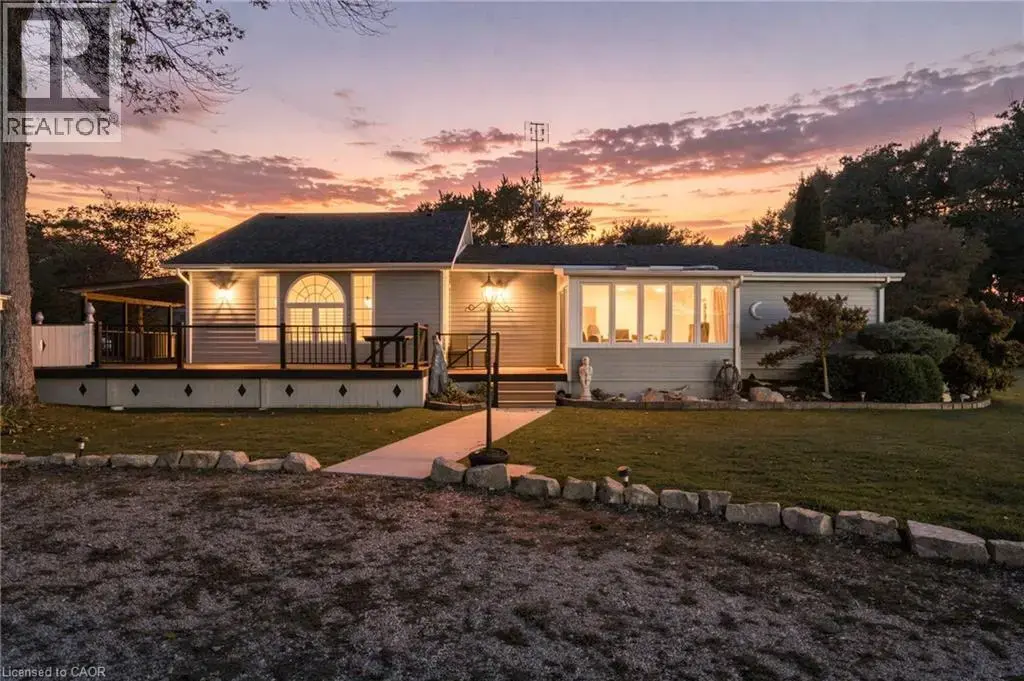1022 Lakeshore Road, Selkirk