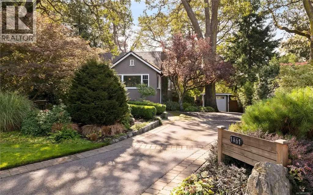 1461 Derby Rd, Saanich