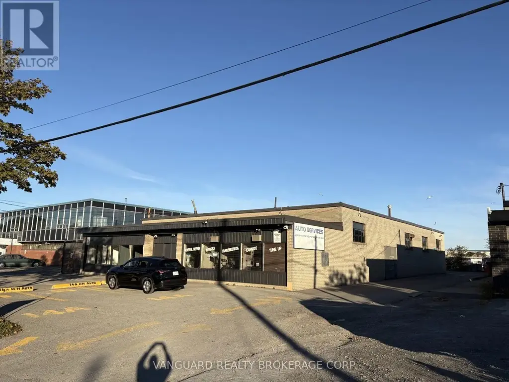 14 Gail Grove, Toronto (Humbermede)