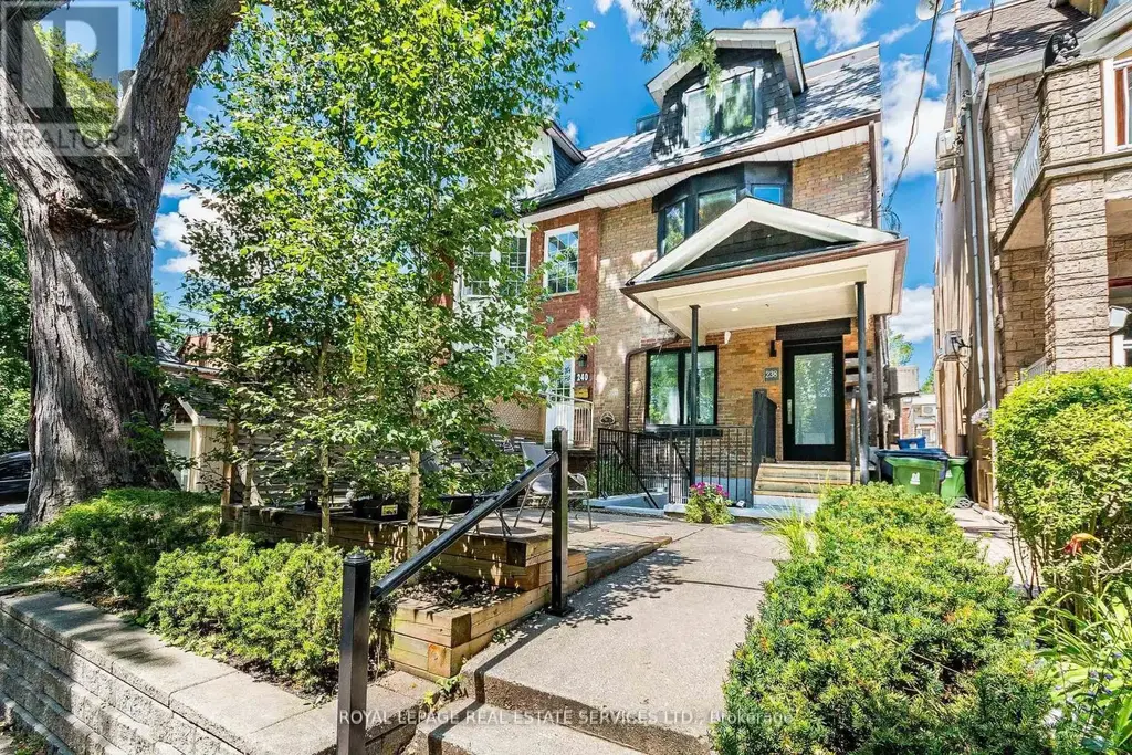 238 Garden Avenue, Toronto (High Park-Swansea)