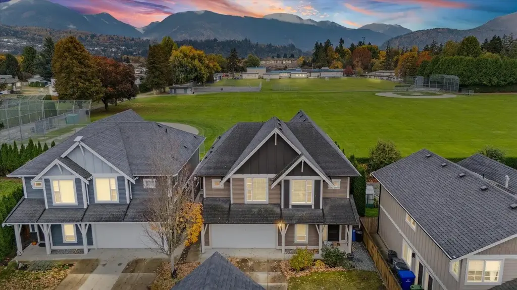 3 45766 Britton Avenue, Sardis East Vedder, Chilliwack