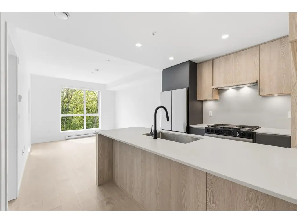 107 19577 65b Avenue, Surrey