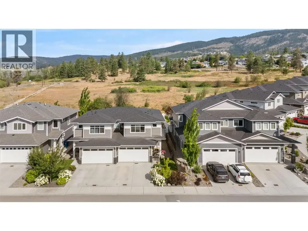 2394 Hawks Boulevard, Westbank