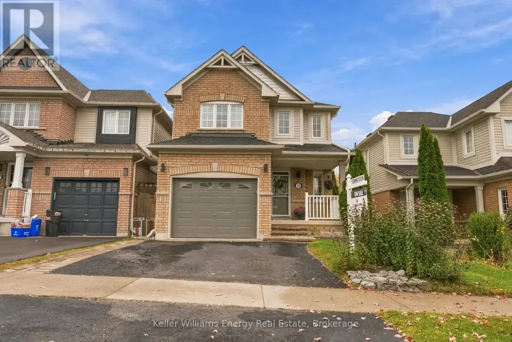 43 Lunney Crescent, Clarington (Bowmanville)