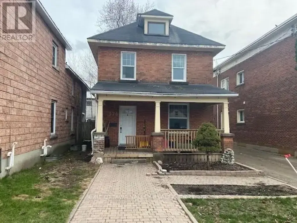 376 Pembroke Street, Pembroke