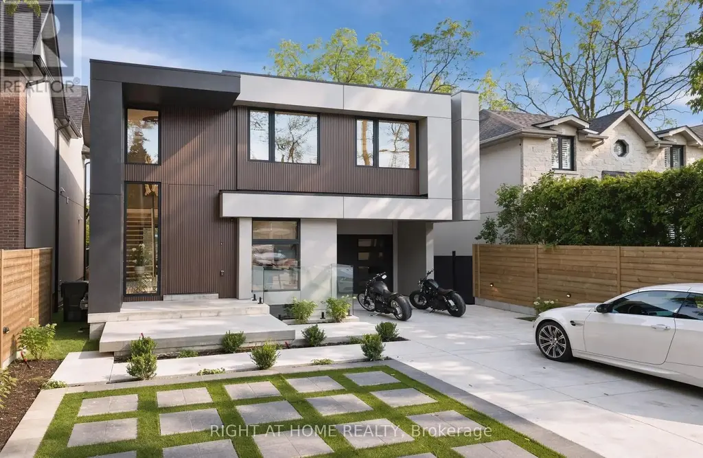 4675 Dundas Street W, Toronto (Kingsway South)