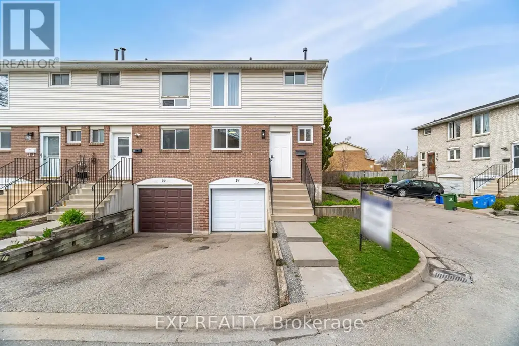 19 - 120 Quigley Road, Hamilton (Vincent)