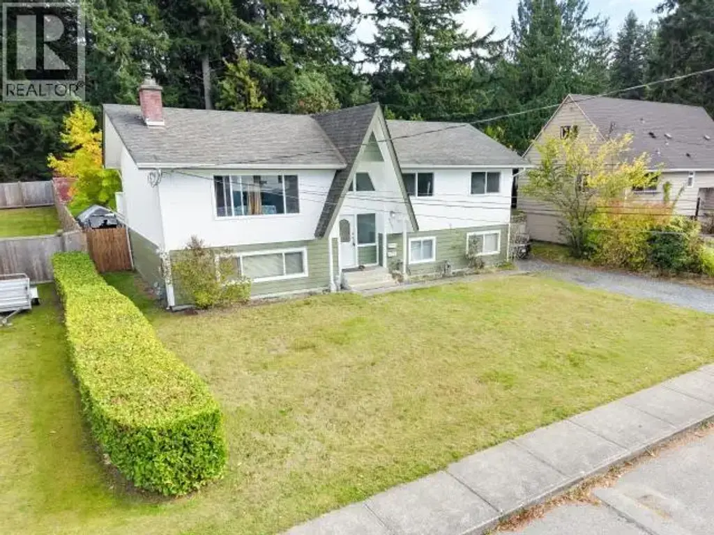 6280 King Ave, Powell River