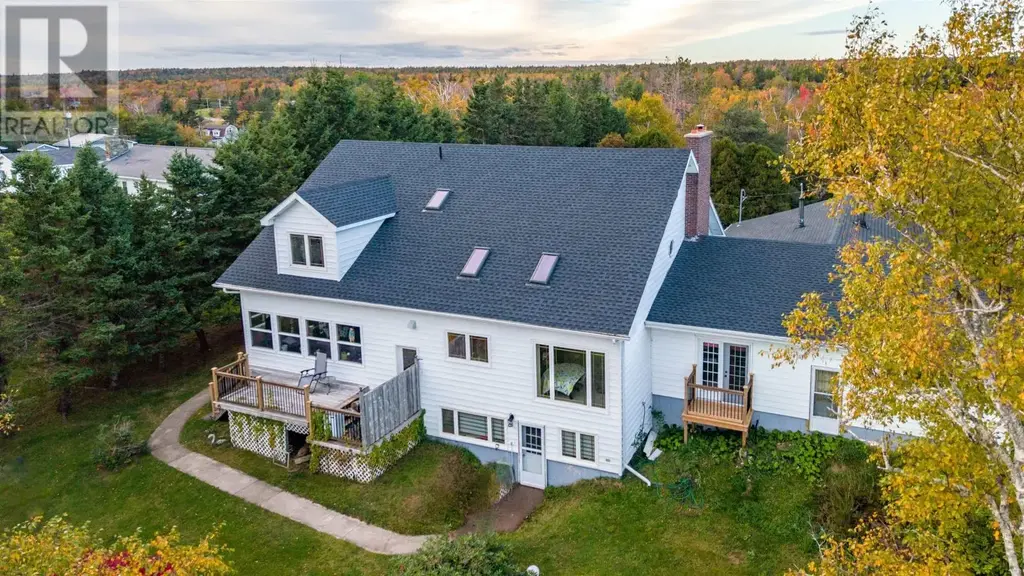 583 Hillside Road, Albert Bridge