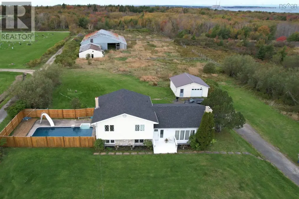 89 Wallace Road, Glace Bay