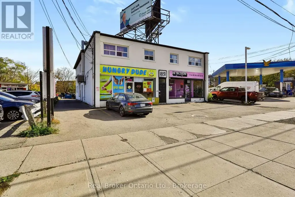 1831 Main Street W, Hamilton (Ainslie Wood)