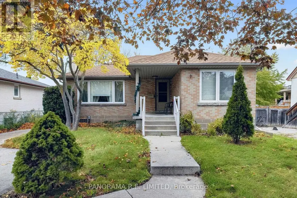 7676 Kipling Avenue, Vaughan (Vaughan Grove)