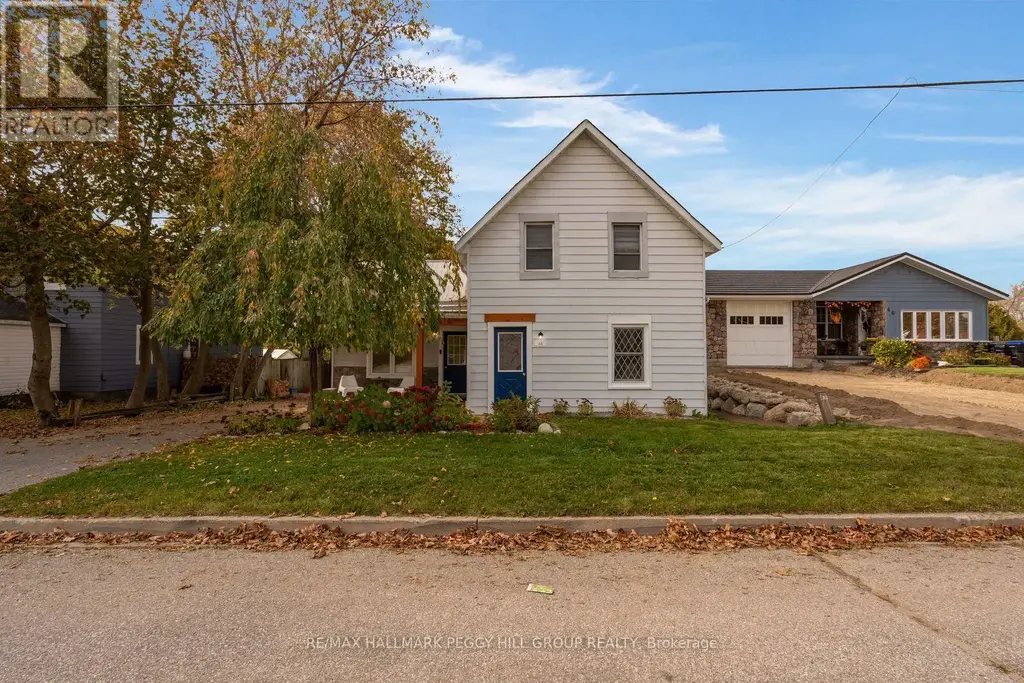 44 Peel Street, Penetanguishene