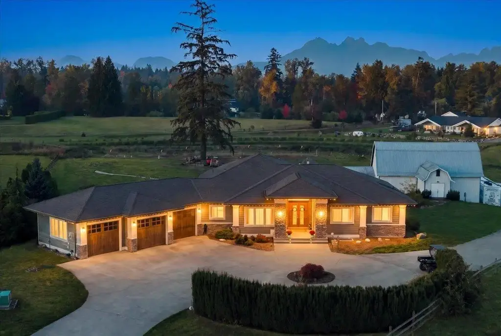 22439 96 Avenue, Langley