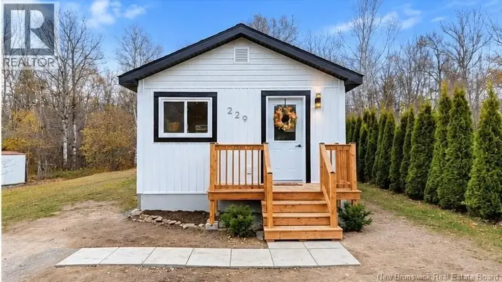 229 Poplar, Beresford