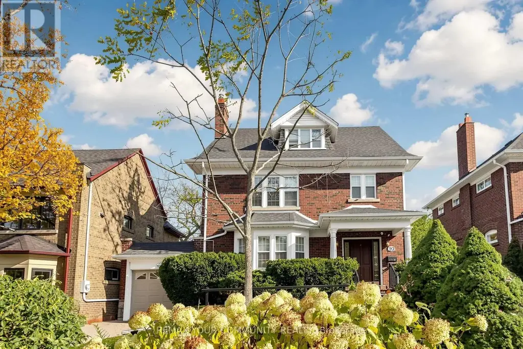 20 Grenadier Heights, Toronto (High Park-Swansea)