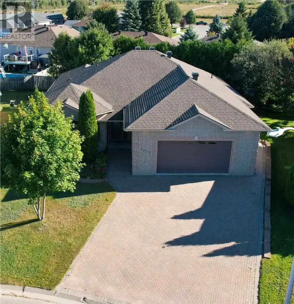 4022 Classic Parkway, Hanmer