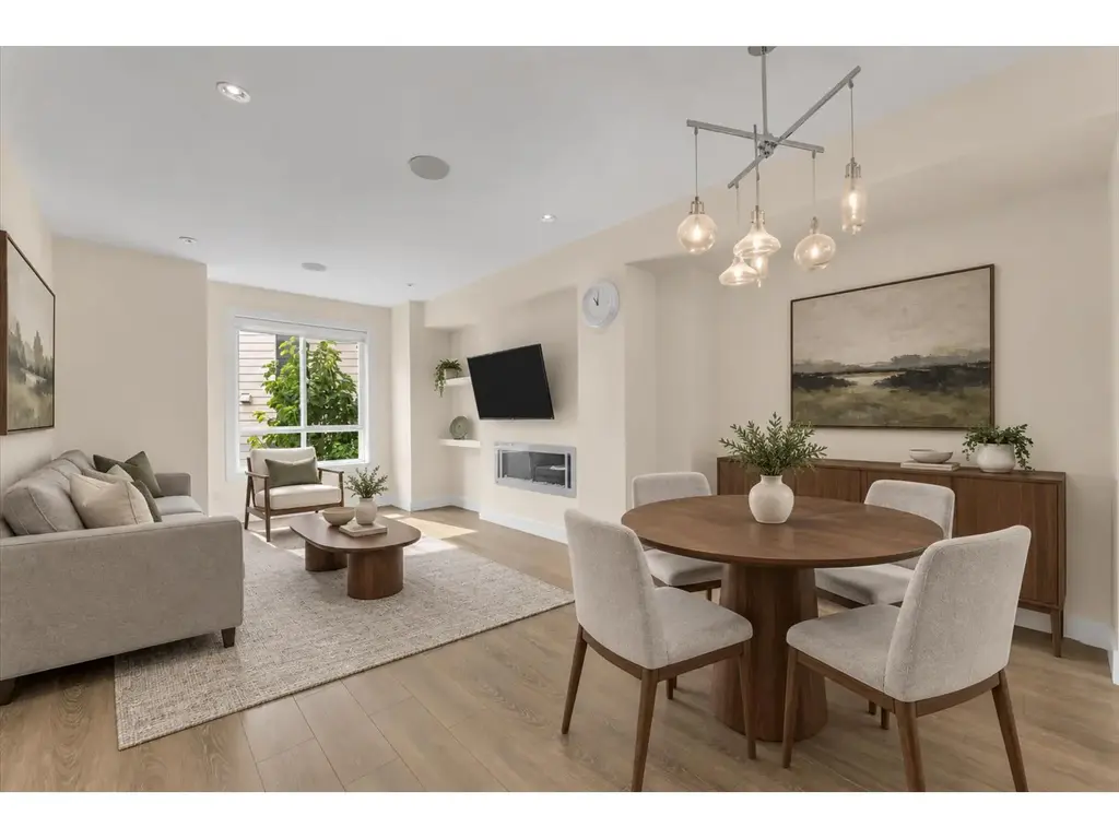 44 1670 160 Street, Surrey