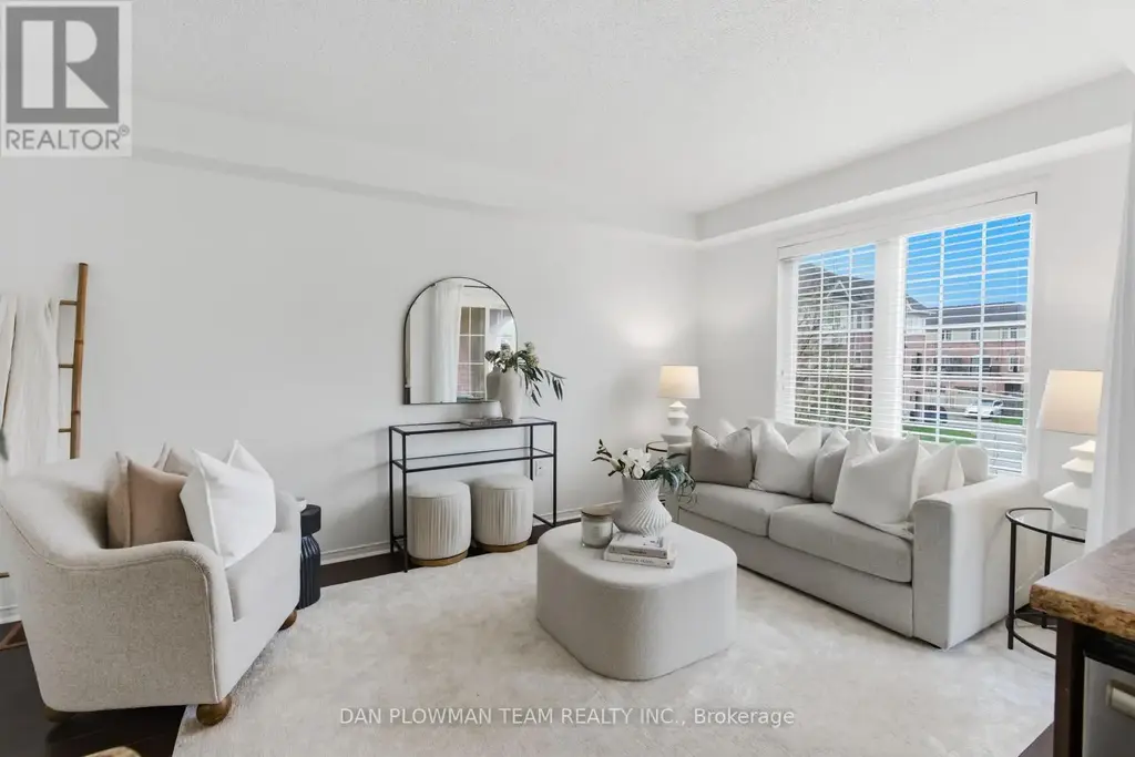 23 Blunden Road, Ajax (Central East)