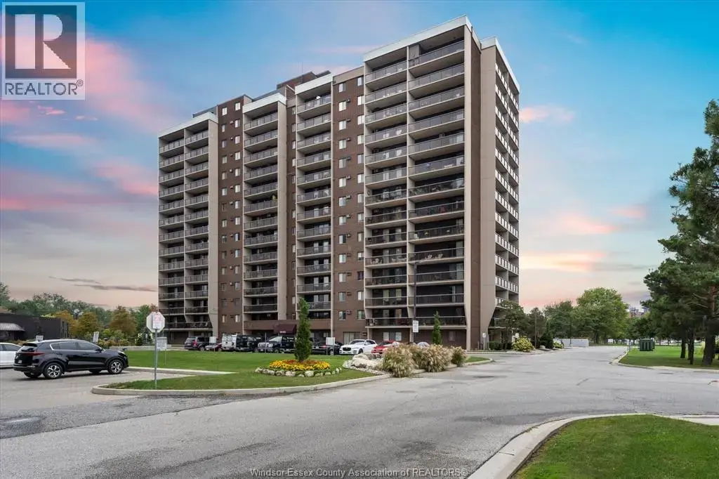 9099 Riverside Drive East Unit# 907w, Windsor
