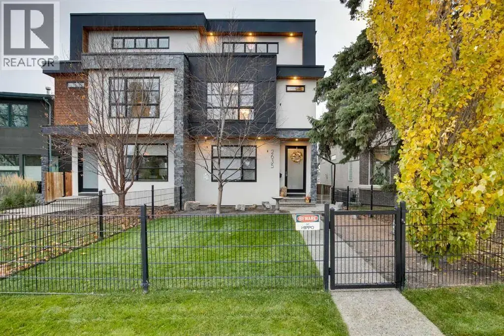 2635 21 Street Sw, Calgary