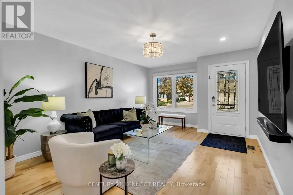 51 Vodden Street W, Brampton (Downtown Brampton)