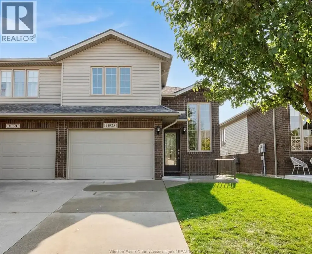 11925 Boulder Crescent, Windsor