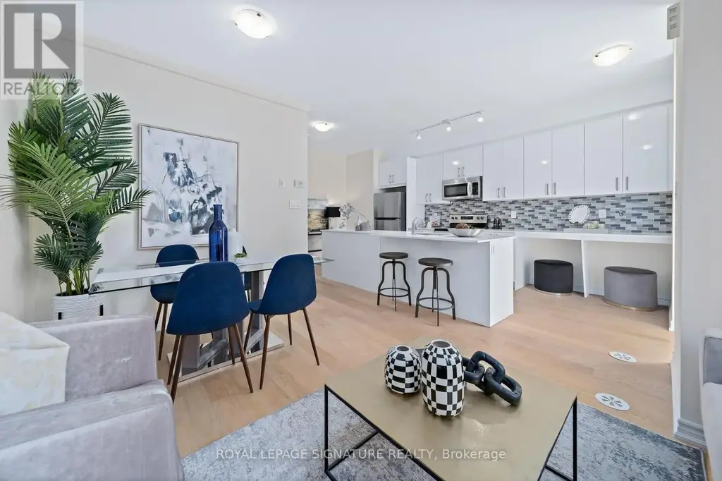 42 - 30 Curlew Drive, Toronto (Parkwoods-Donalda)