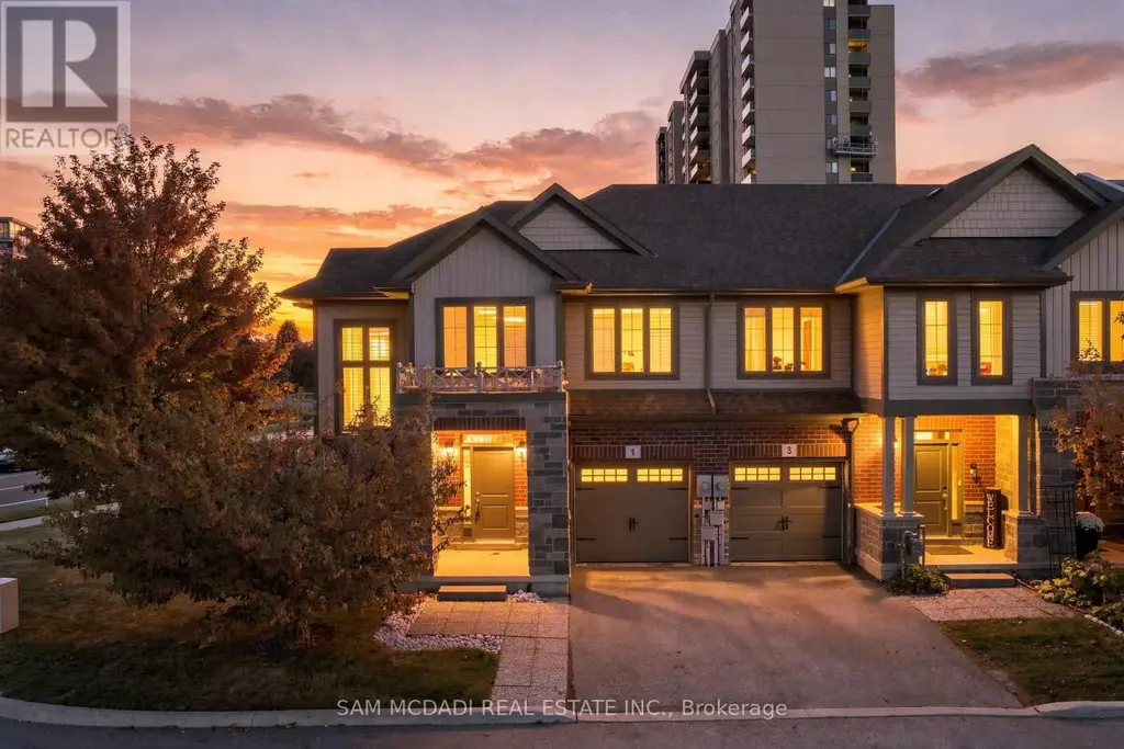 1 Southshore Crescent, Hamilton (Lakeshore)