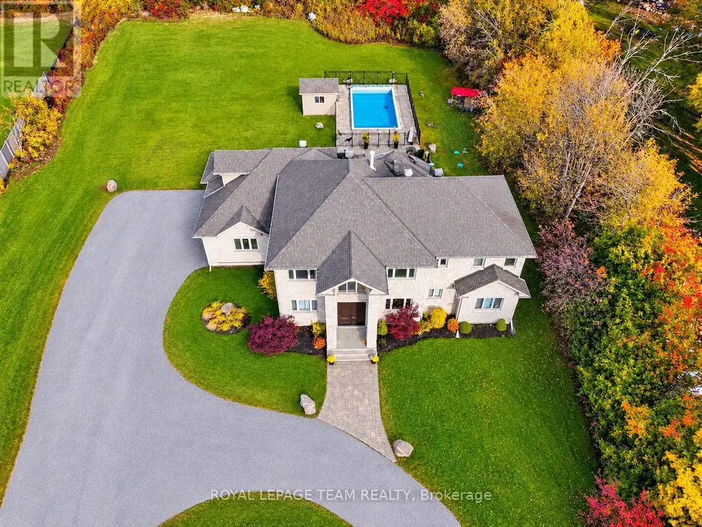 1425 Balmoral Drive, Ottawa
