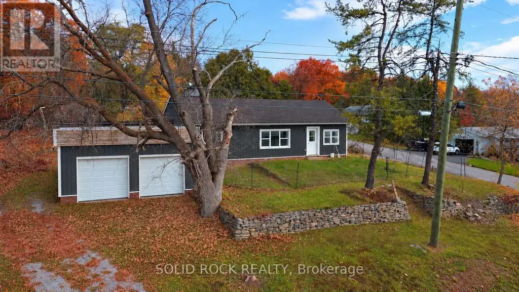 129 Wallace Street, Bonnechere Valley