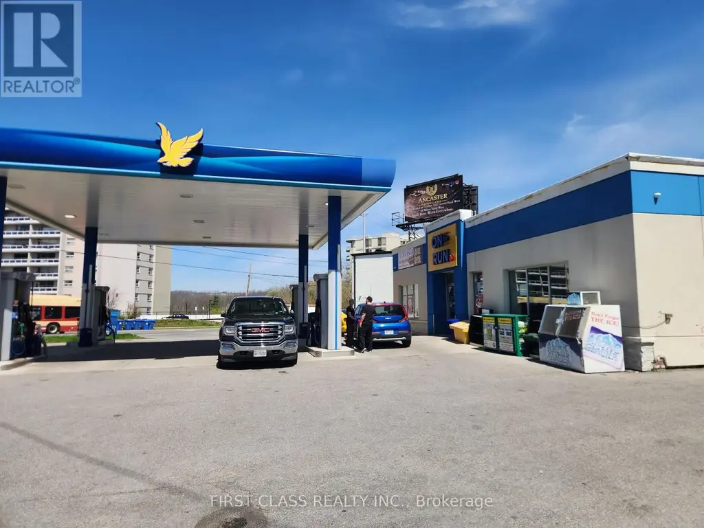 1837 Main Street W, Hamilton (Ainslie Wood)