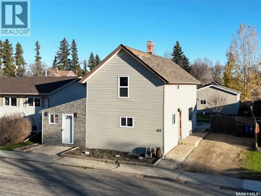 613 Kirby Street, Bruno