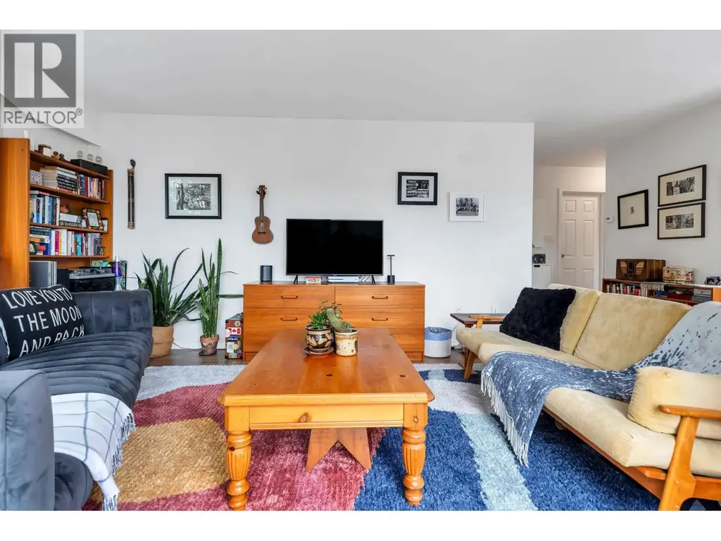 207 2080 Maple Street, Vancouver