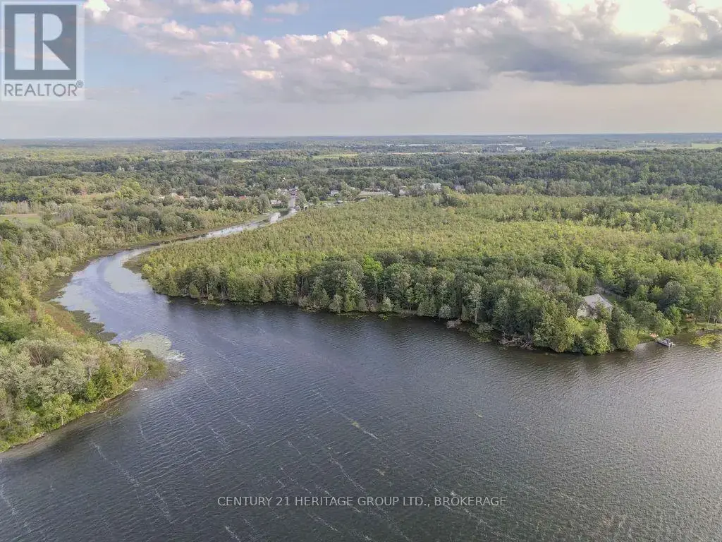5243 Battersea Road, Frontenac (Frontenac South)