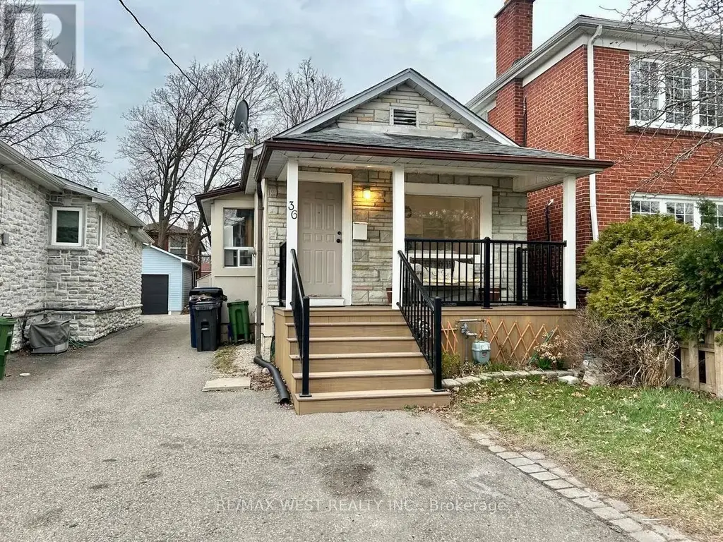 36 Fourteenth Street, Toronto (New Toronto)
