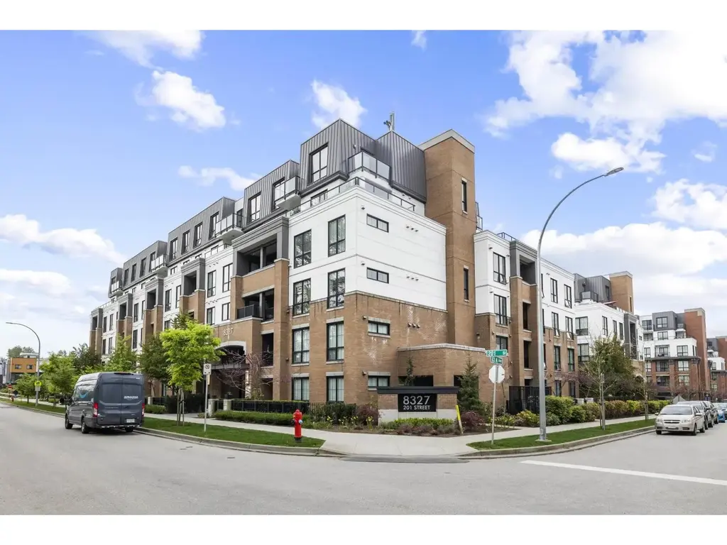 206 8327 201 Street, Langley