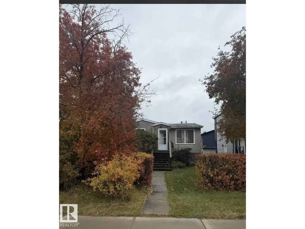 10833 152 St Nw, Edmonton